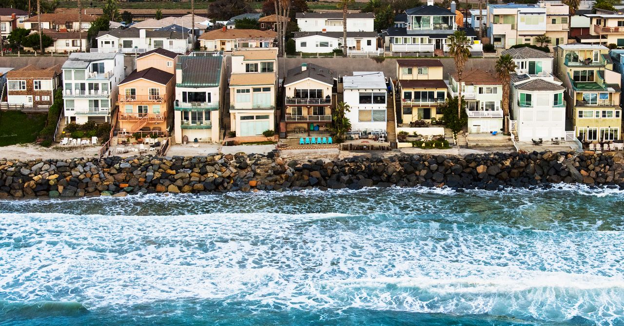 Rising Sea Levels Claim More Homes in North Carolina’s Outer Banks
